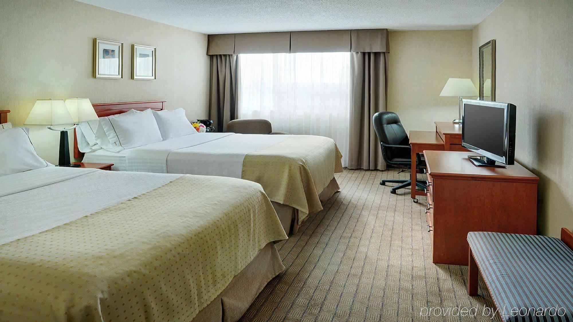 Holiday Inn Guelph Hotel & Conference Centre, An Ihg Hotel Exterior photo
