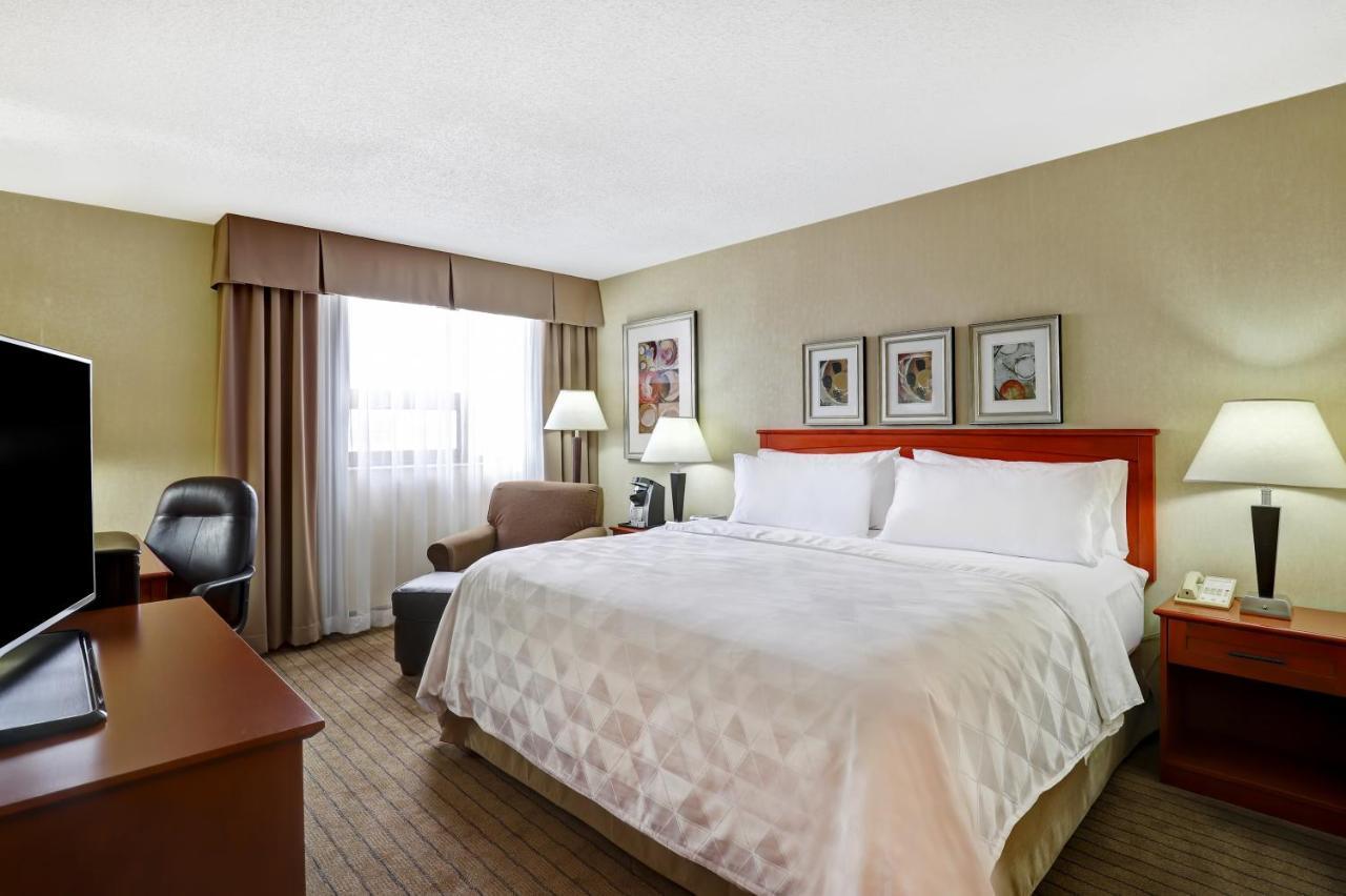 Holiday Inn Guelph Hotel & Conference Centre, An Ihg Hotel Exterior photo
