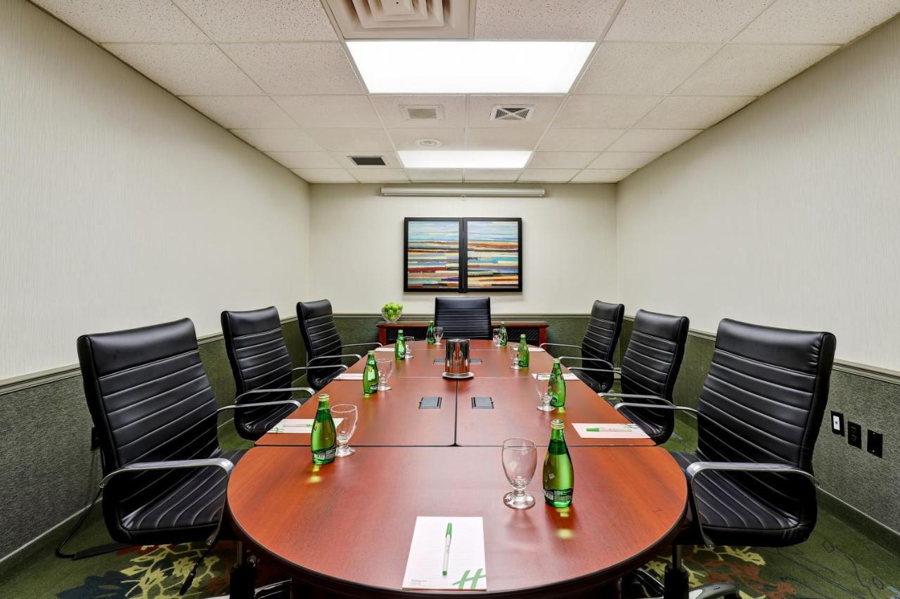 Holiday Inn Guelph Hotel & Conference Centre, An Ihg Hotel Exterior photo
