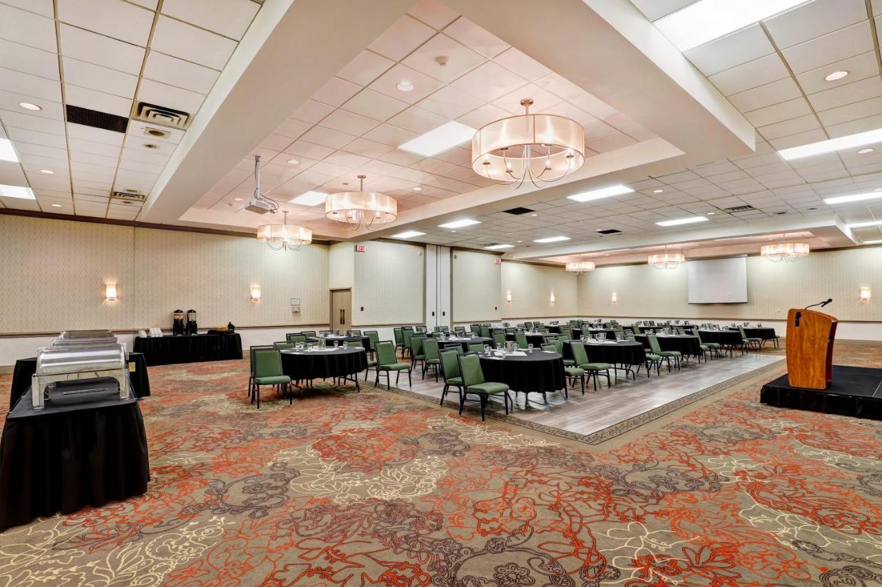 Holiday Inn Guelph Hotel & Conference Centre, An Ihg Hotel Exterior photo
