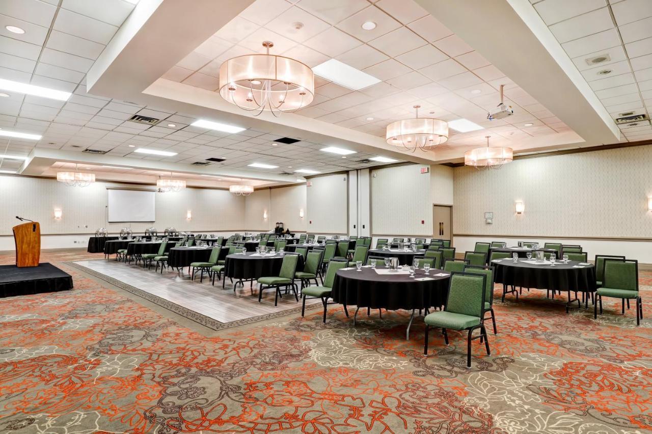 Holiday Inn Guelph Hotel & Conference Centre, An Ihg Hotel Exterior photo